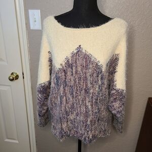 Beautiful and comfy Yaria sweater size lar…